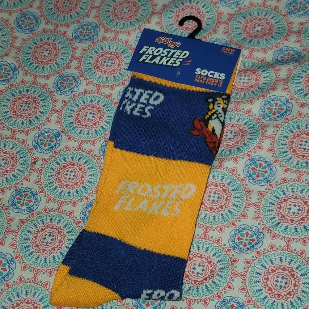 2/$8 🧦Men 6-12 Socks Frosted Flakes Crew Socks One Pair Blue Kellogg's NEW - Picture 1 of 3
